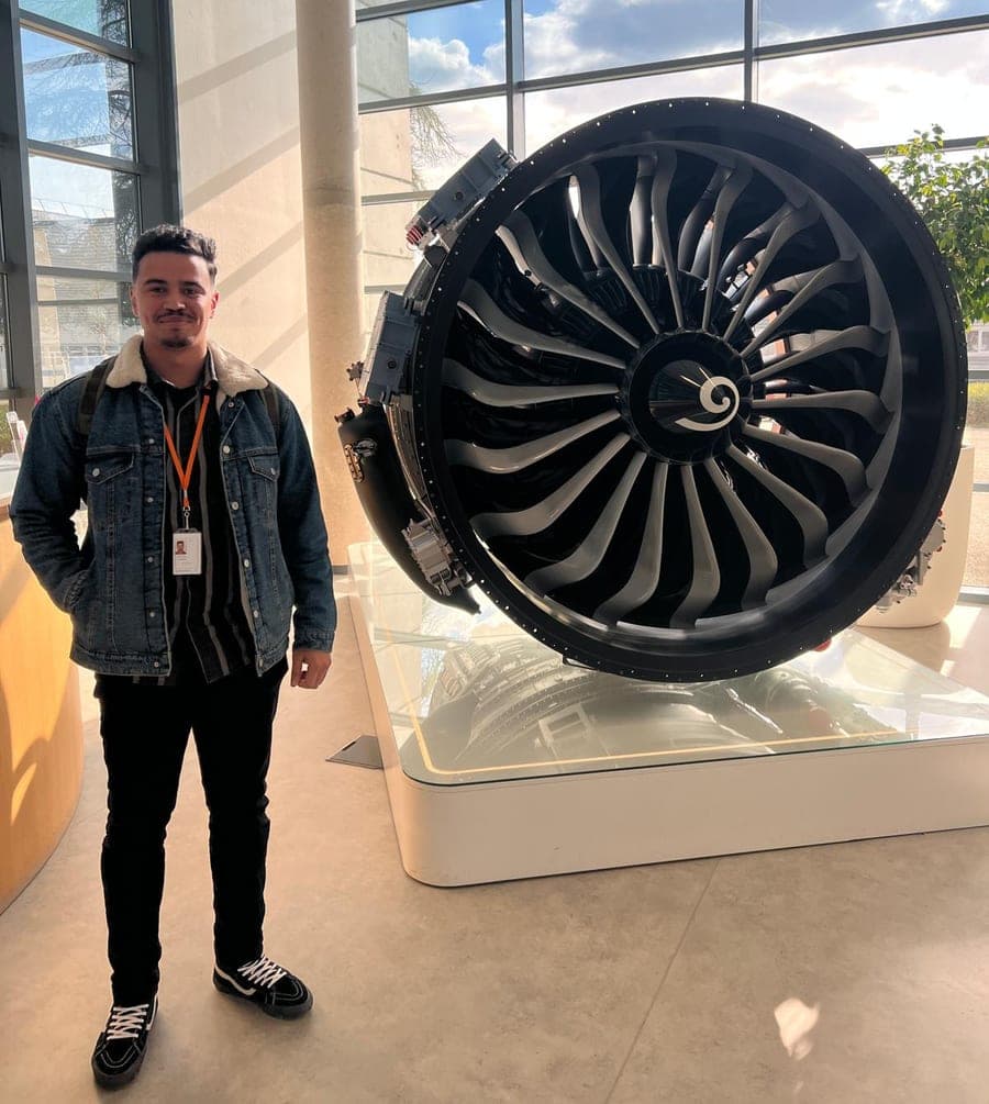 Nasr Allah El Bendaoui next to a LEAP engine at Safran Aircraft Engines